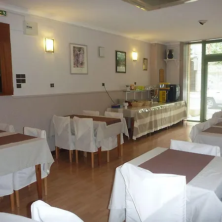 Alexander Hotel Perpignano