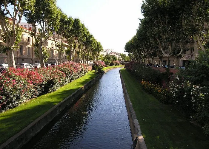 ホテル Alexander 2*